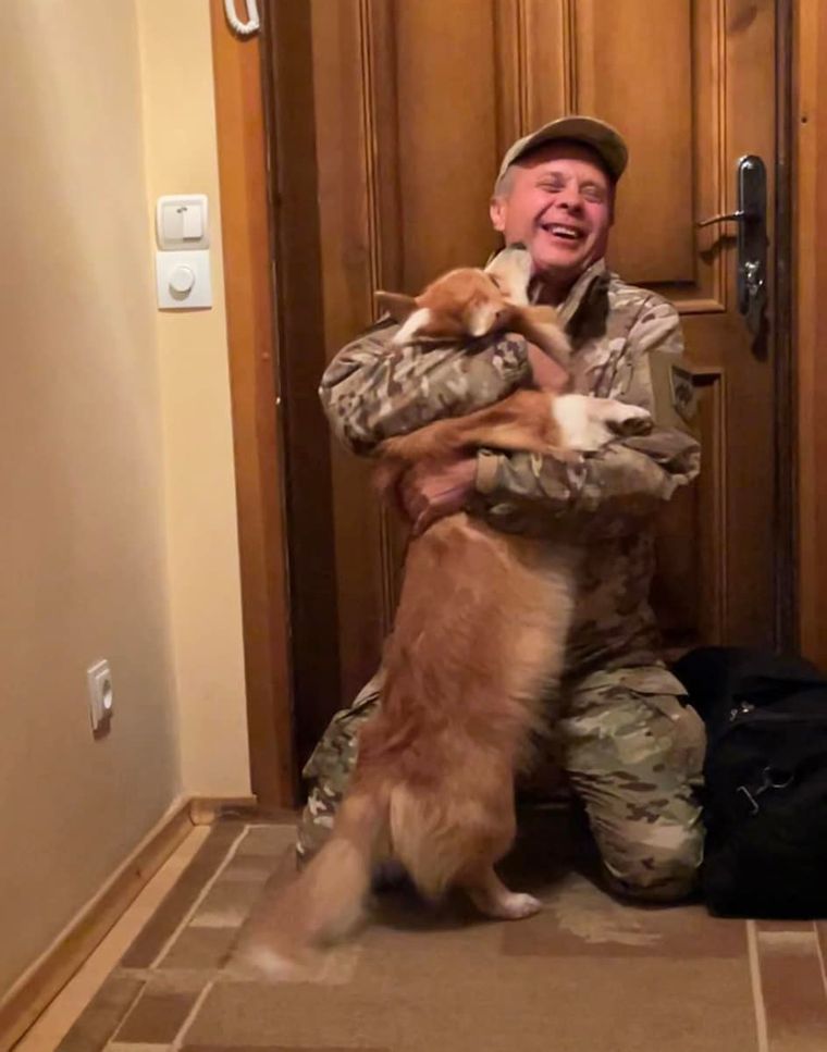 &quot;Напередодні вибуху перевели в барак в Оленівці&quot;: донька &quot;азовця&quot; розповіла про останній дзвінок від батька